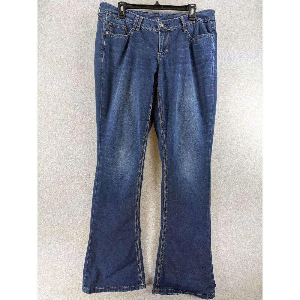 Seven7 Women’s Size 12 Bootcut Jeans Embellished Rhinestone Pockets Y2K 3555